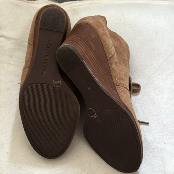 Lucky Brand Sway cognac suede lace up wedge heels booties sz 8 1/2 - Picture 6 of 10